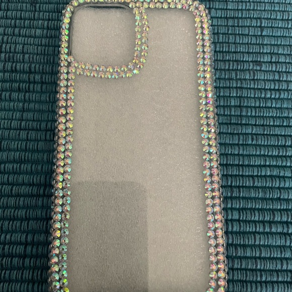 iPhone case clear with bling unknown size - Picture 3 of 10